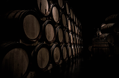 What are the benefits of wine membrane filtration methods compared to traditional filtration methods?