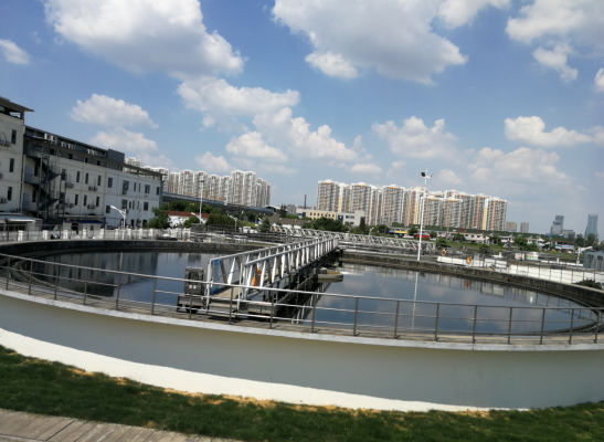 How to clean the dyeing waste water deeply? Flat ceramic filtration membrane will help you.
